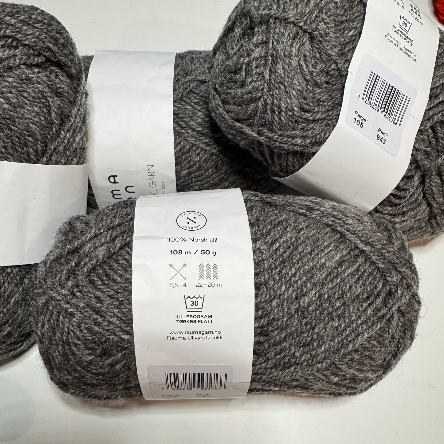 Rauma 3-tråds strikkegarn - Mørk grå melert 200g