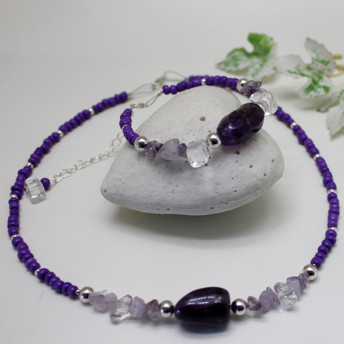 Håndlaget smykkesett med ametyst