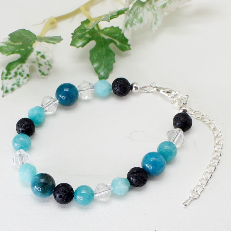 Armbånd i amazonitt, jade med lava stener