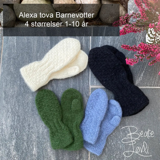 Alexa tova barnevotter med strukturmønster med tekst 4 størrelser 1-10 år