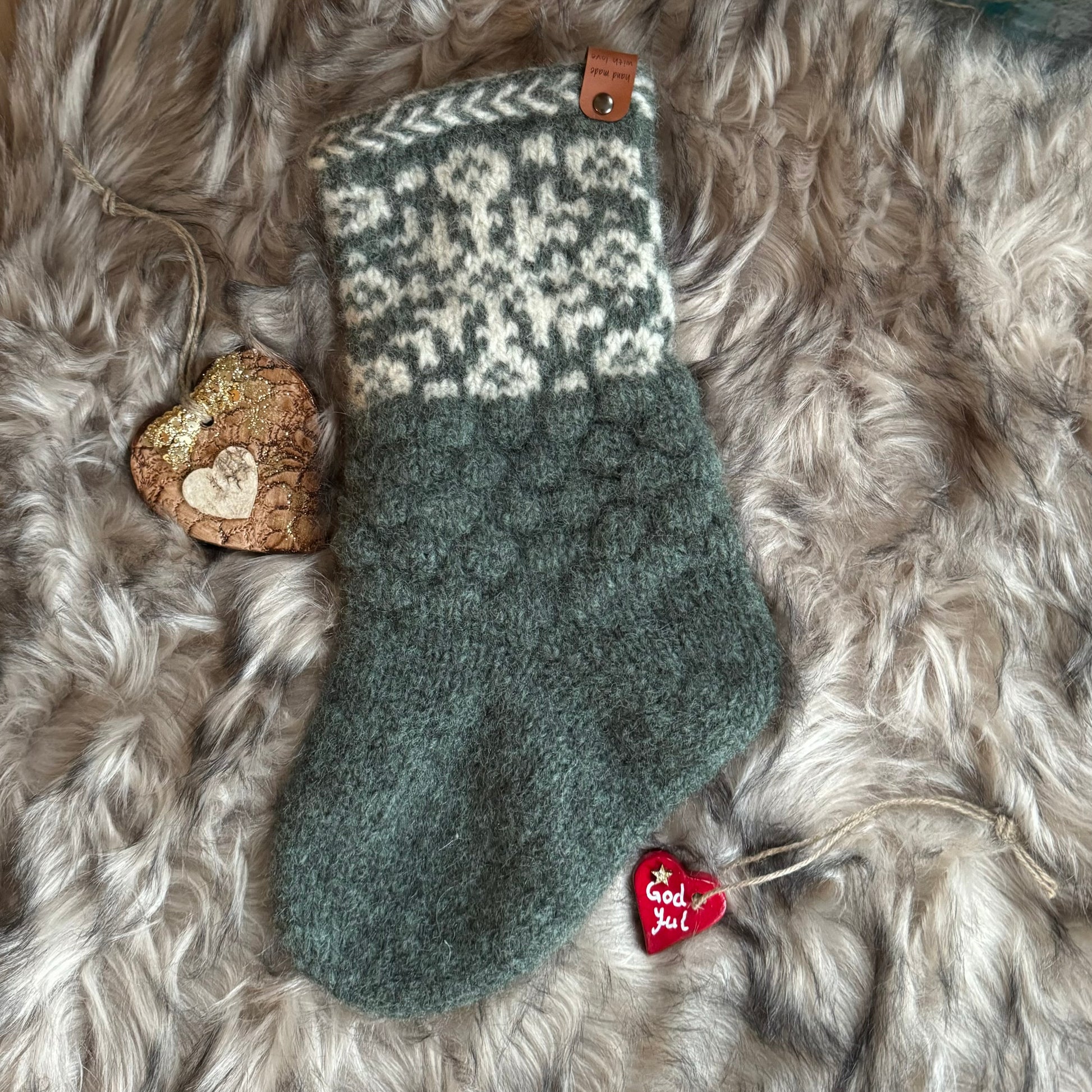 Julestrømpe med latvisk flette - Strikkeoppskrift