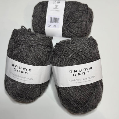 Rauma 3-tråds strikkegarn - Mørk grå melert 200g