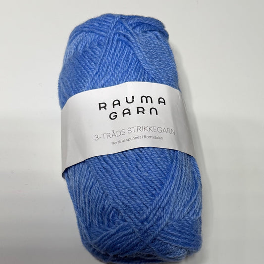 Rauma 3-tråds strikkegarn - Himmelblå 50g