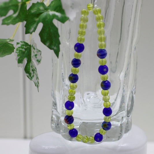 Blått og grønt armbånd