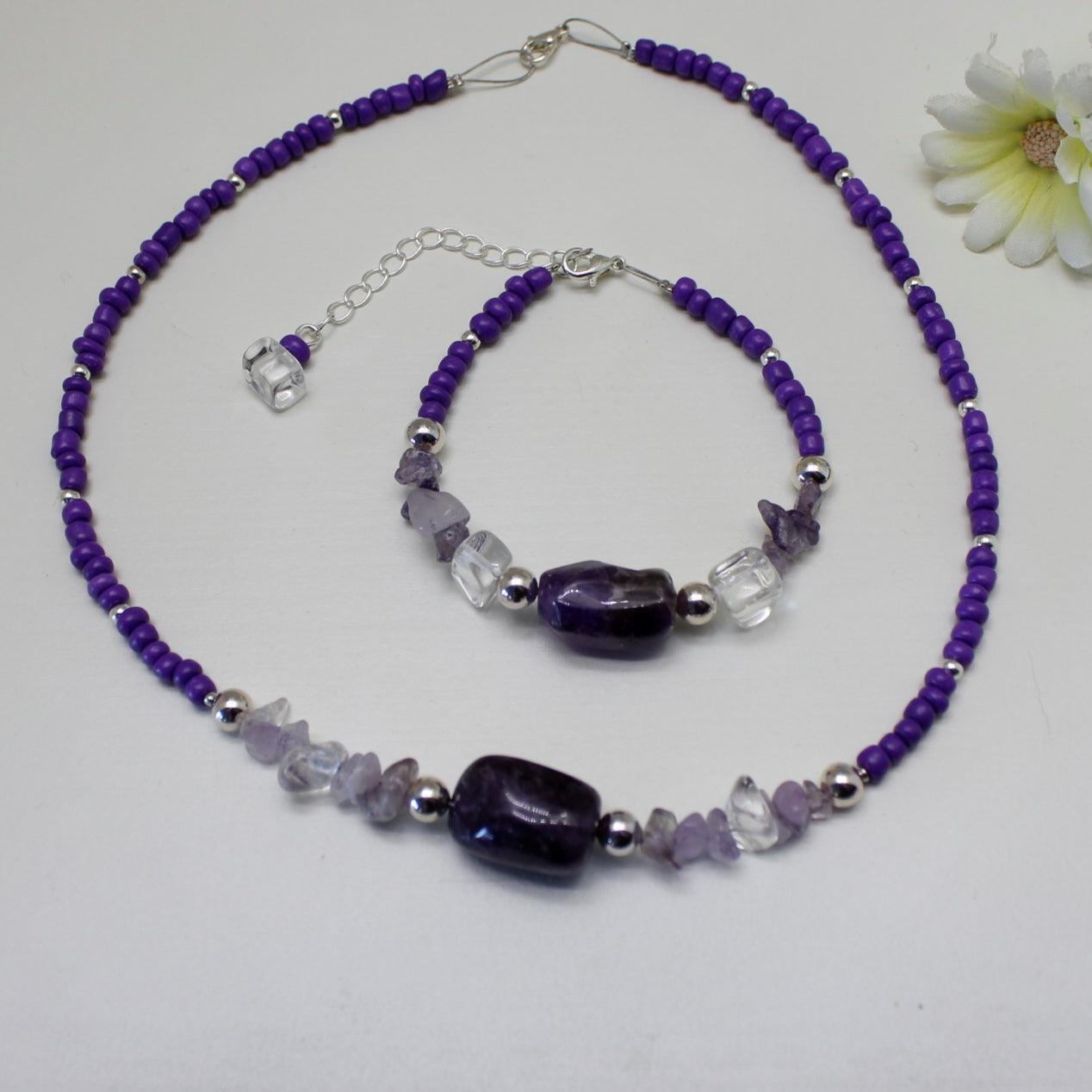 Håndlaget smykkesett med ametyst