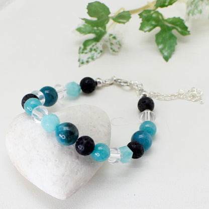 Armbånd i amazonitt, jade med lava stener