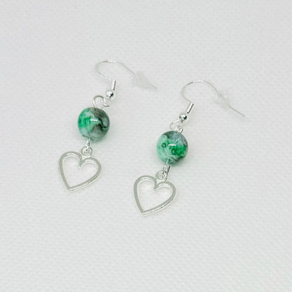 Hjerter ørekroker med knust jade